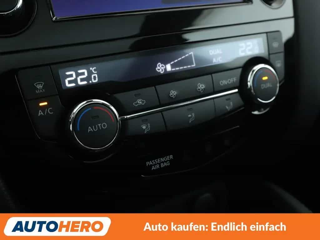 Nissan Qashqai 1.2 N-Connecta*NAVI*TEMPO*CAM*PDC*SHZ* 05/2018-photo-22