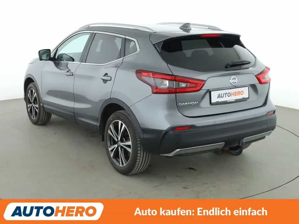 Nissan Qashqai 1.2 N-Connecta*NAVI*TEMPO*CAM*PDC*SHZ* 05/2018-photo-3