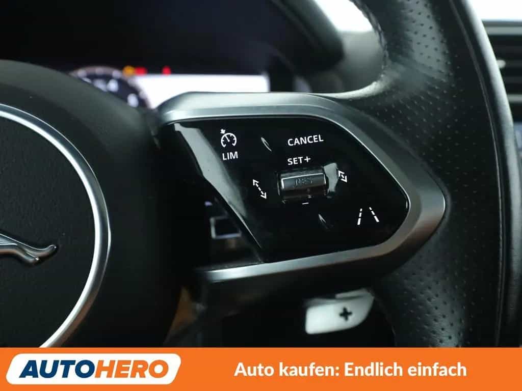 Jaguar XE 25t R-Dynamic SE Aut.*NAVI*360CAM*ACC*LED* 04/2021-photo-31