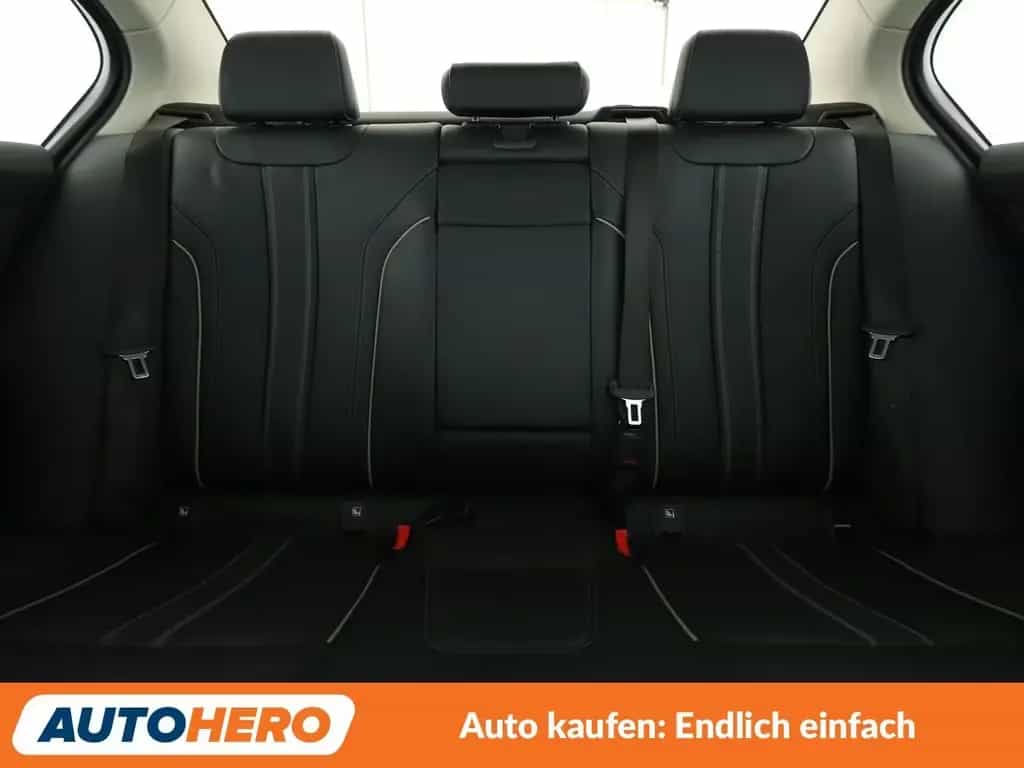 BMW 530 i xDrive Sport Line Aut.*NAVI*LED*HUD*CAM*PDC 05/2017-photo-15
