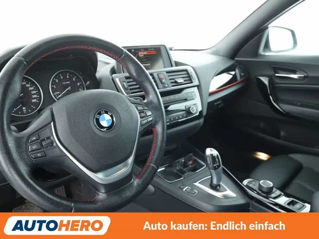 BMW 218 2er 218i Sport Line Aut.*BiXENON*TEMPO*PDC*SHZ* 07/2015-photo-10