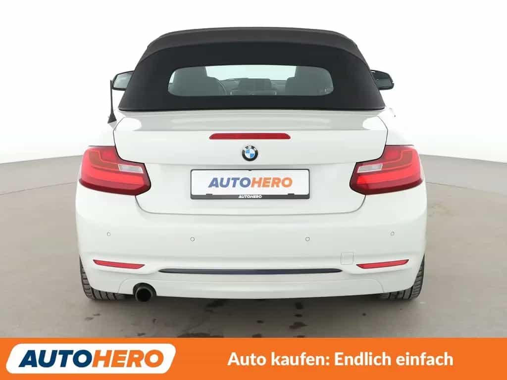 BMW 218 2er 218i Sport Line Aut.*BiXENON*TEMPO*PDC*SHZ* 07/2015-photo-4