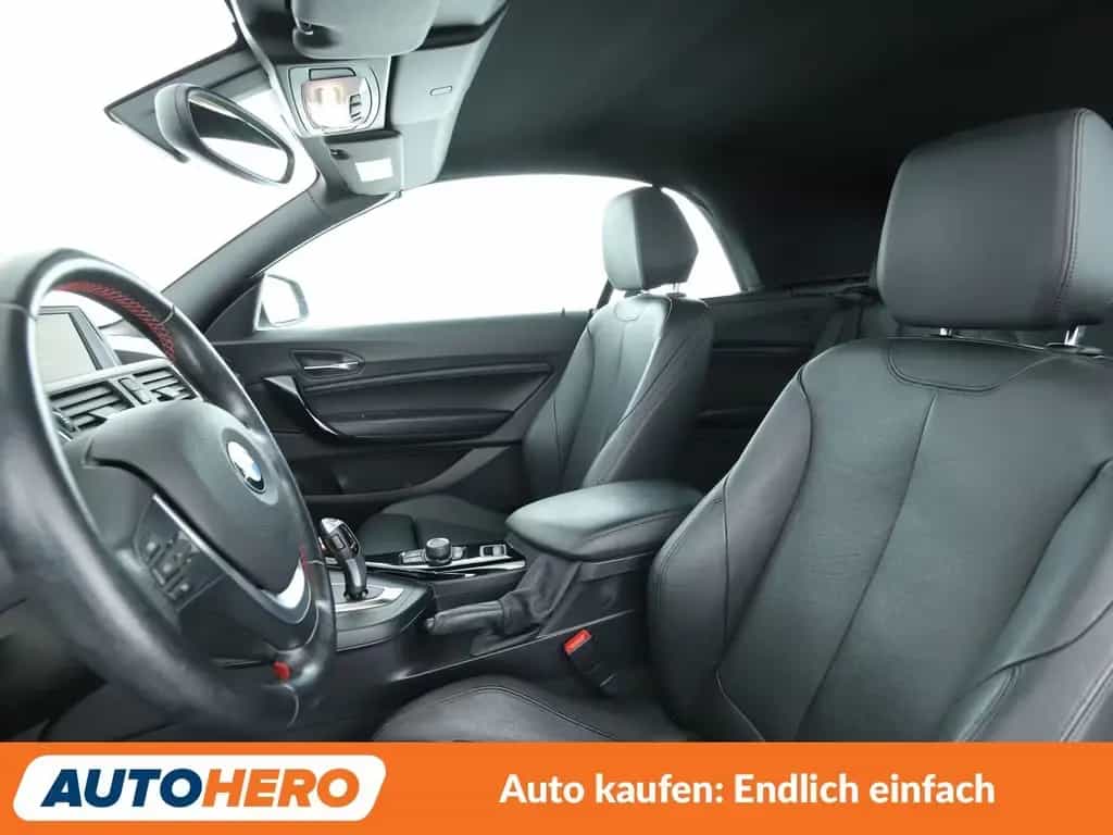 BMW 218 2er 218i Sport Line Aut.*BiXENON*TEMPO*PDC*SHZ* 07/2015-photo-9