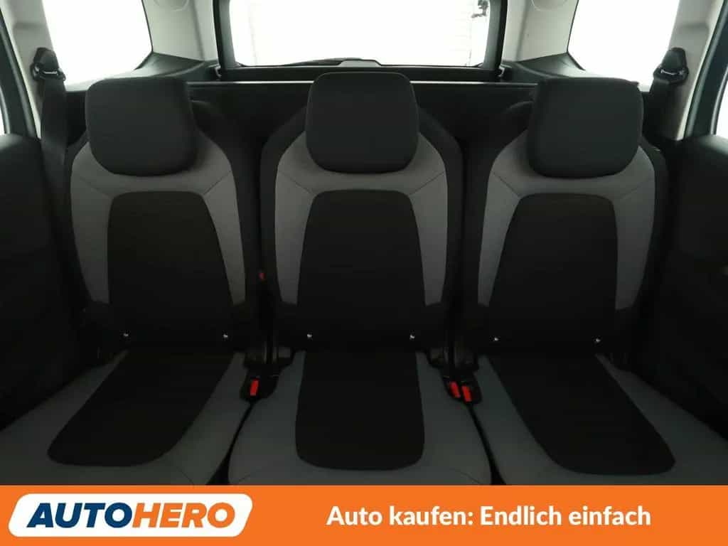 Citroën Grand C4 Picasso / SpaceTourer C4 Grand Picasso 1.6 Blue-HDi Selection *NAVI* 06/2015-photo-15