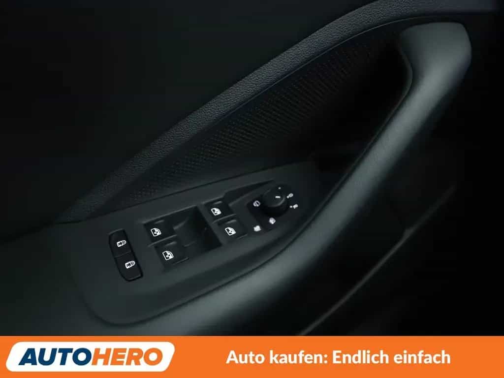 Volkswagen Passat 1.5 eTSI Business Aut.*NAVI*LED*ACC* 02/2025-photo-25