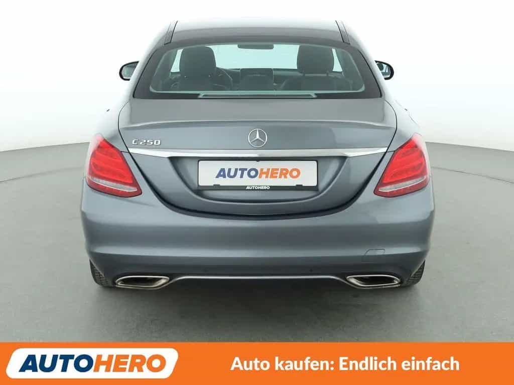 Mercedes-Benz C 250 Avantgarde Aut.*NAV*HUD*TEMP*CAM*PDC*SHZ* 09/2017-photo-4