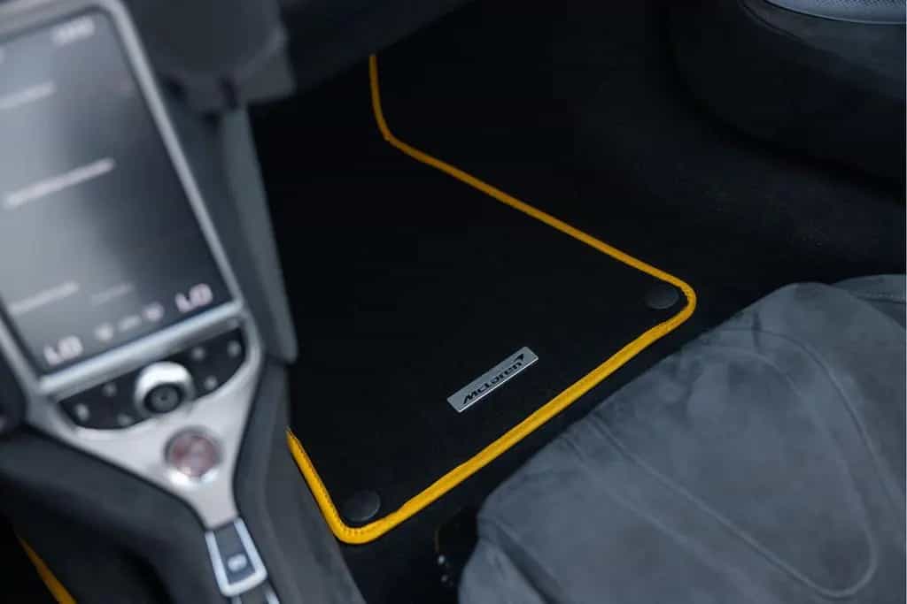 McLaren 720S Spider 4.0 V8 Performance | Volcano Yellow 06/2021-photo-25