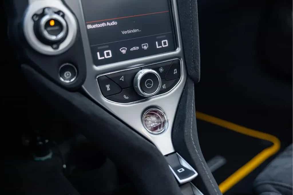 McLaren 720S Spider 4.0 V8 Performance | Volcano Yellow 06/2021-photo-26
