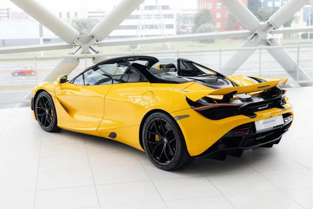 McLaren 720S Spider 4.0 V8 Performance | Volcano Yellow 06/2021-photo-3