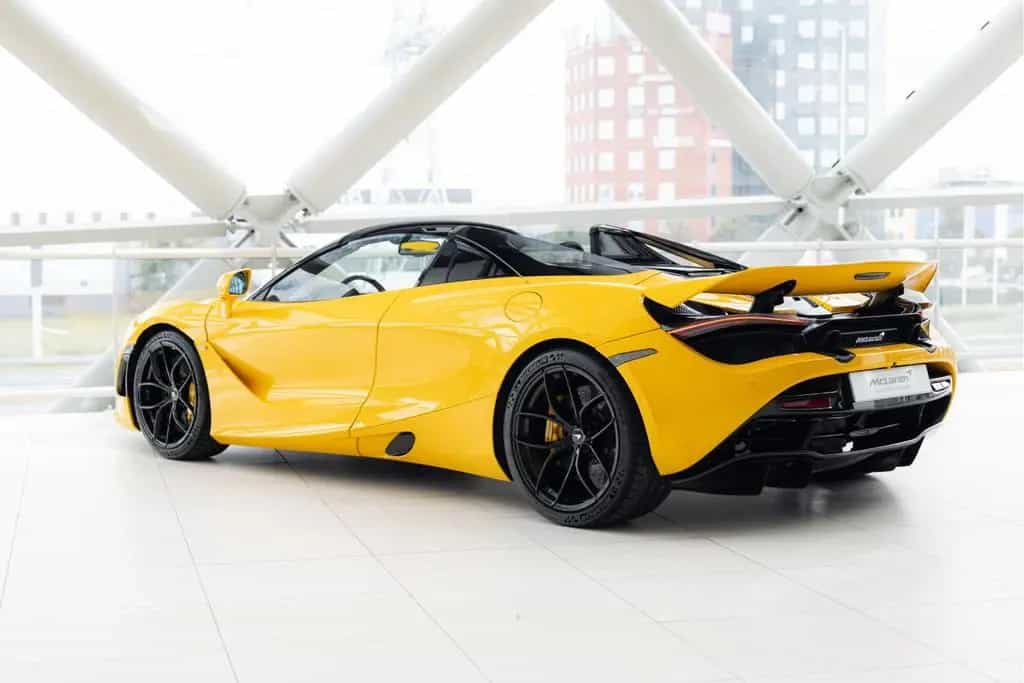 McLaren 720S Spider 4.0 V8 Performance | Volcano Yellow 06/2021-photo-4