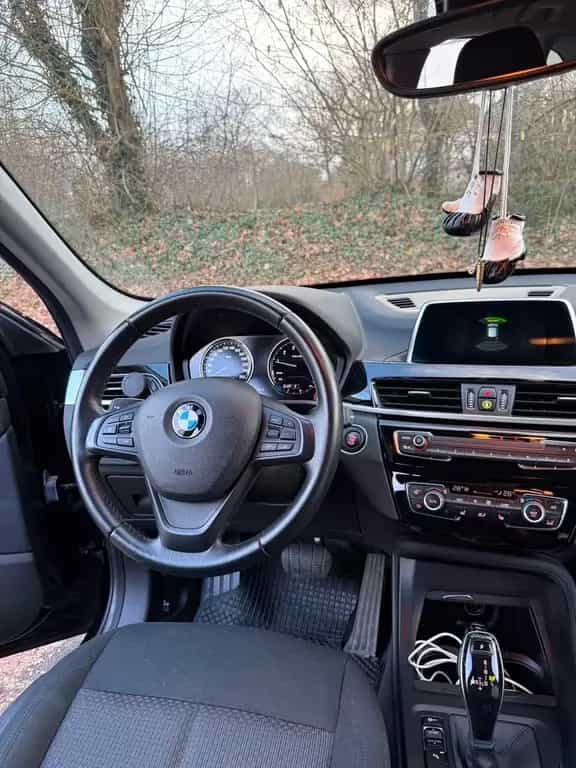 BMW X1 sDrive20i Advantage Steptronic DCT Advantage 07/2018-photo-2