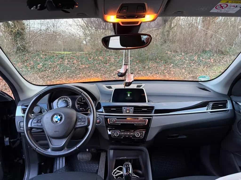 BMW X1 sDrive20i Advantage Steptronic DCT Advantage 07/2018-photo-7