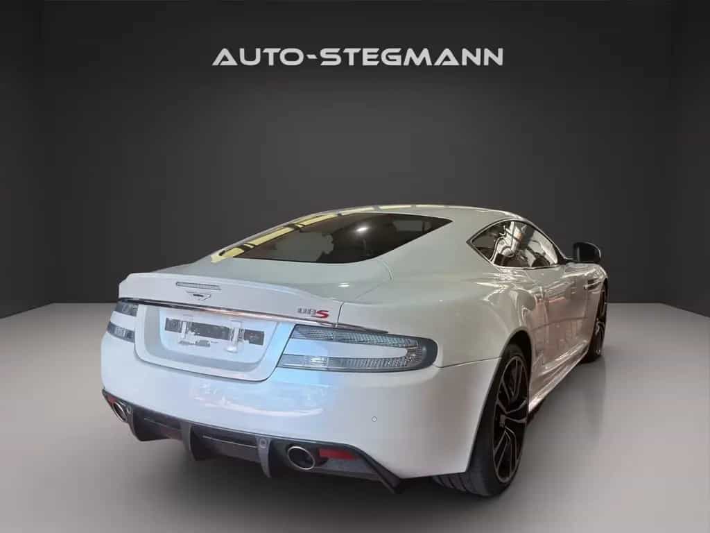 Aston Martin DBS 6.0 04/2011-photo-4