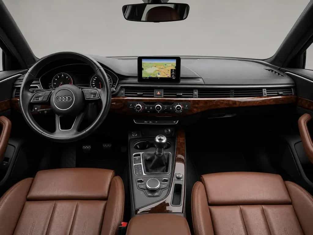 Audi A4 Avant S-Line Sport '77.500KM'Navi'AHK'Leder' 04/2017-photo-1