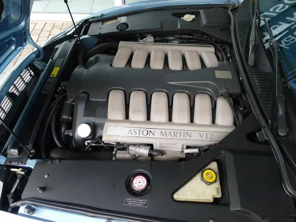 Aston Martin DB7 Vantage V12 Volante 38.000 km 08/2001-photo-13