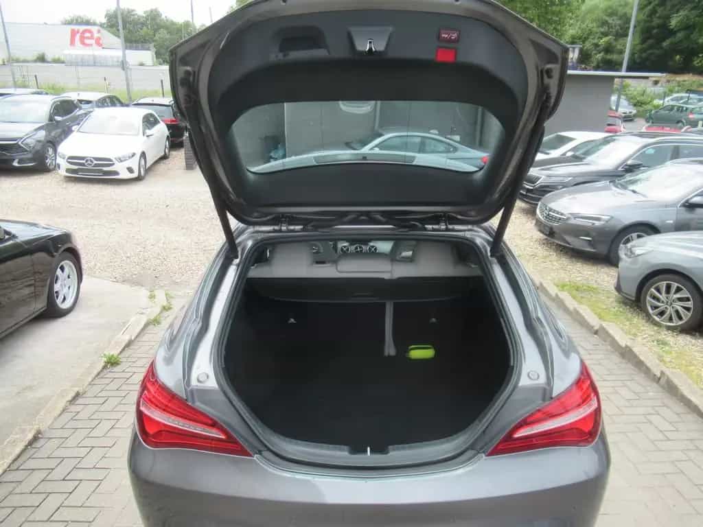 Mercedes-Benz CLA 200 Shooting Brake -NAVI-LEDER- SHZ-PDC-2.HD 10/2018-photo-19