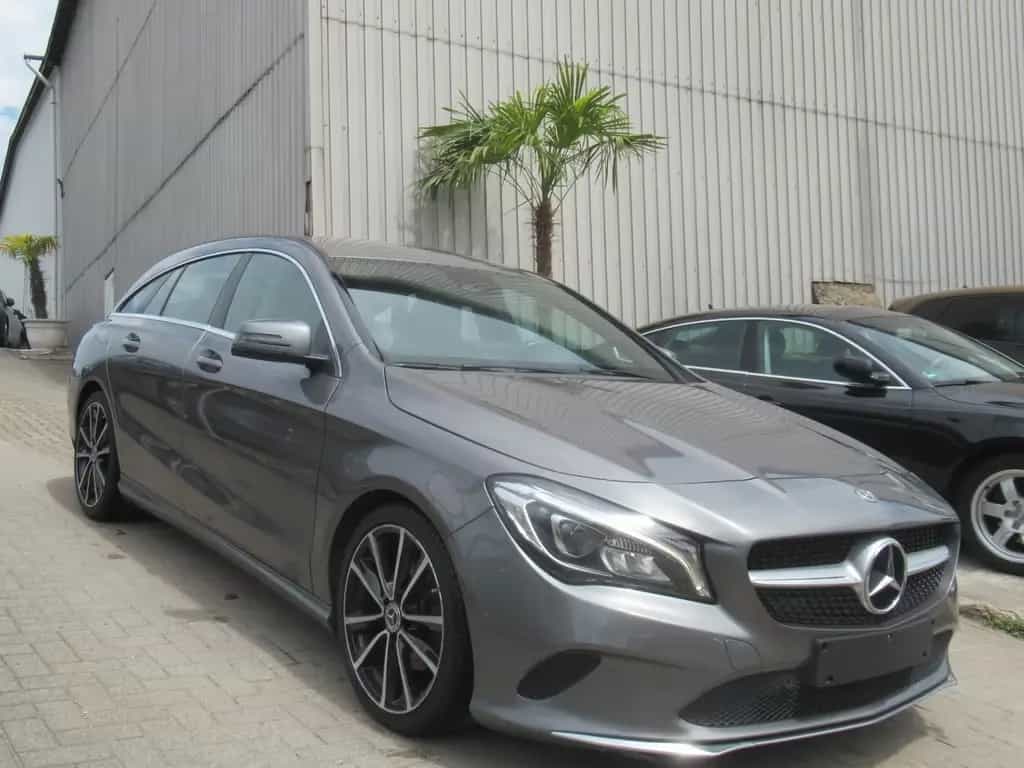 Mercedes-Benz CLA 200 Shooting Brake -NAVI-LEDER- SHZ-PDC-2.HD 10/2018-photo-2