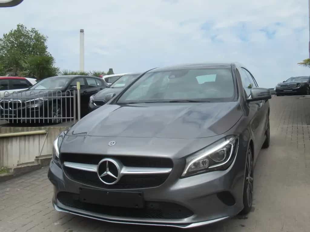 Mercedes-Benz CLA 200 Shooting Brake -NAVI-LEDER- SHZ-PDC-2.HD 10/2018-photo-3