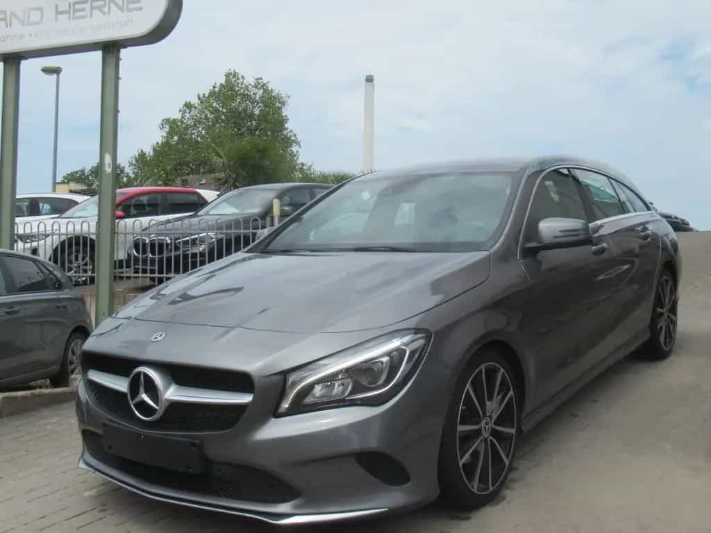 Mercedes-Benz CLA 200 Shooting Brake -NAVI-LEDER- SHZ-PDC-2.HD 10/2018-photo-4