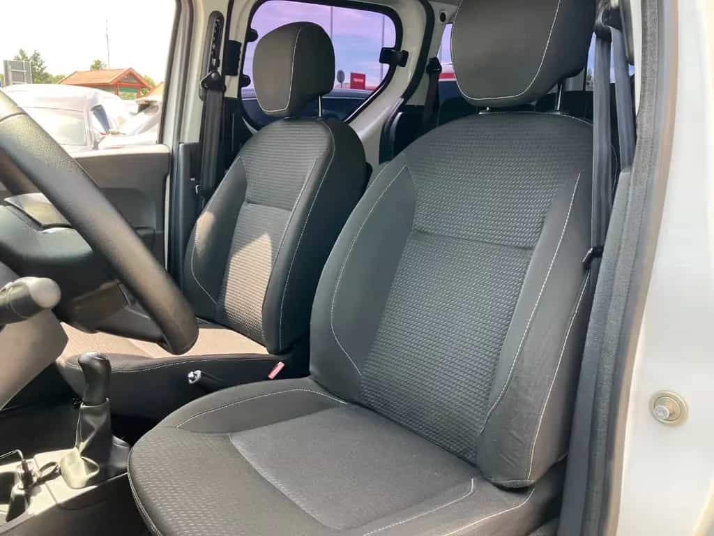 Dacia Dokker 1.6 SCe 100 Rollstuhlrampe 03/2019-photo-10