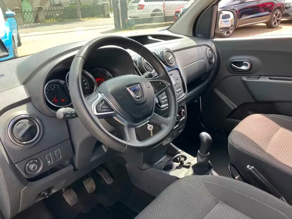 Dacia Dokker 1.6 SCe 100 Rollstuhlrampe 03/2019-photo-11