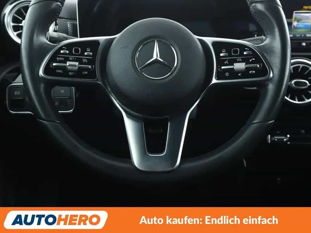 Mercedes-Benz A 250 Progressive Aut.*LED*NAVI*TEMPO*PDC*SHZ* 09/2019-photo-18