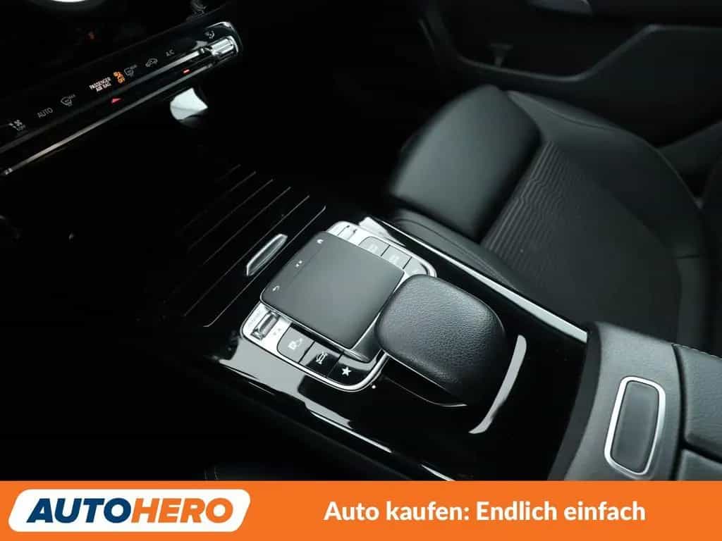 Mercedes-Benz A 250 Progressive Aut.*LED*NAVI*TEMPO*PDC*SHZ* 09/2019-photo-23