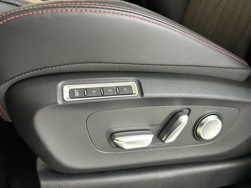 Foton 4 Ultra 2.0 L Diesel 117kW 8AT null-photo-20