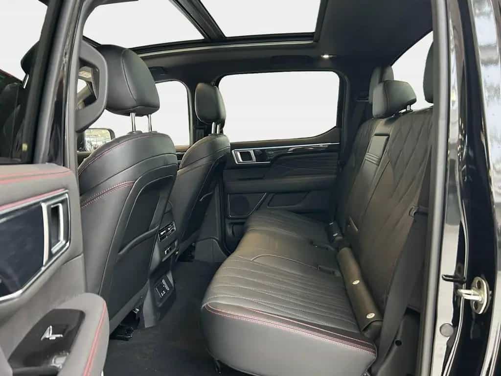 Foton 4 Ultra 2.0 L Diesel 117kW 8AT null-photo-23