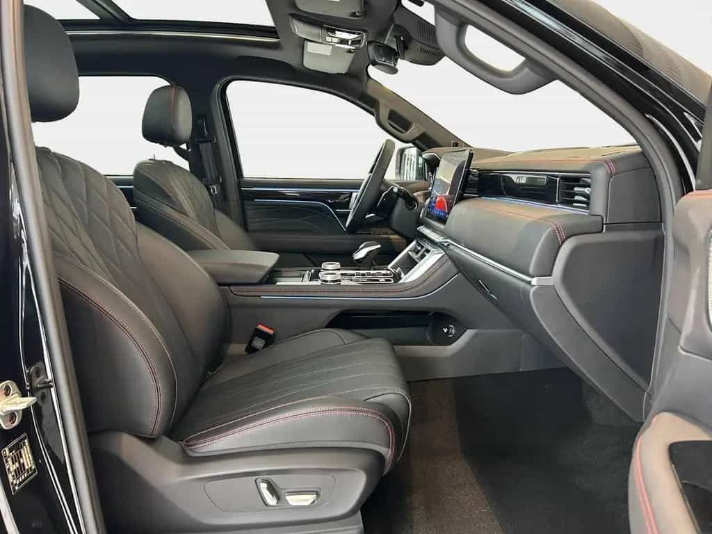 Foton 4 Ultra 2.0 L Diesel 117kW 8AT null-photo-25