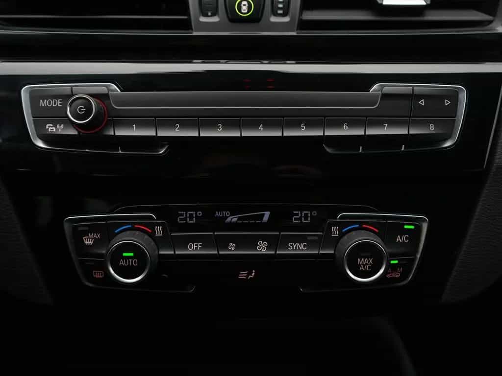 BMW X1 sDrive 18 d,LED,NAVI,TEMPO,KLIMA,KAM,STANDLÜF 05/2019-photo-20