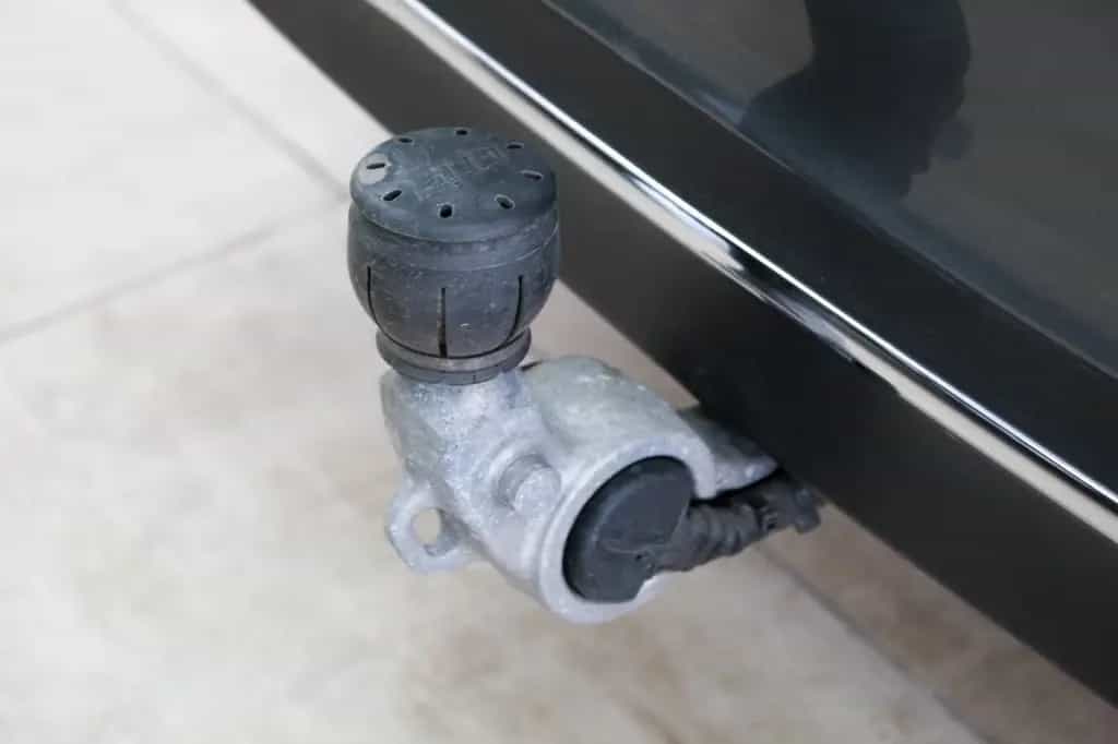 Mercedes-Benz E 200 E200 Avantgarde Automatik 360° Kamera AHK 06/2018-photo-12