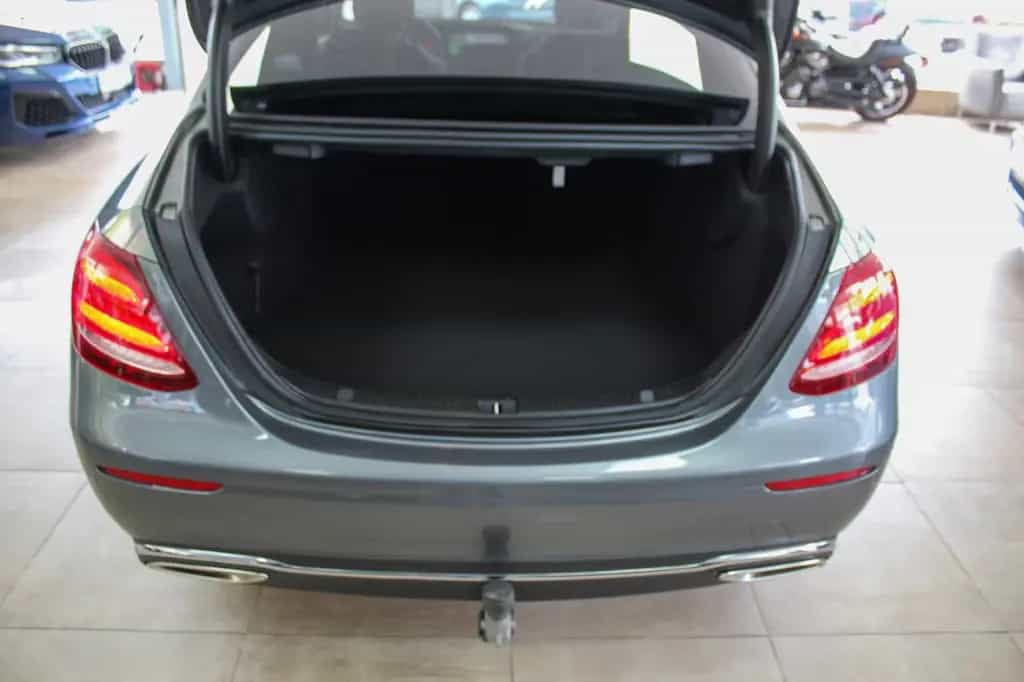Mercedes-Benz E 200 E200 Avantgarde Automatik 360° Kamera AHK 06/2018-photo-14
