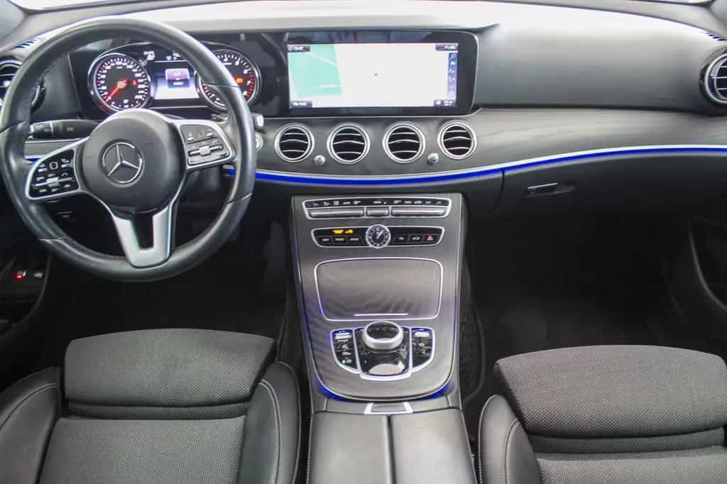Mercedes-Benz E 200 E200 Avantgarde Automatik 360° Kamera AHK 06/2018-photo-3