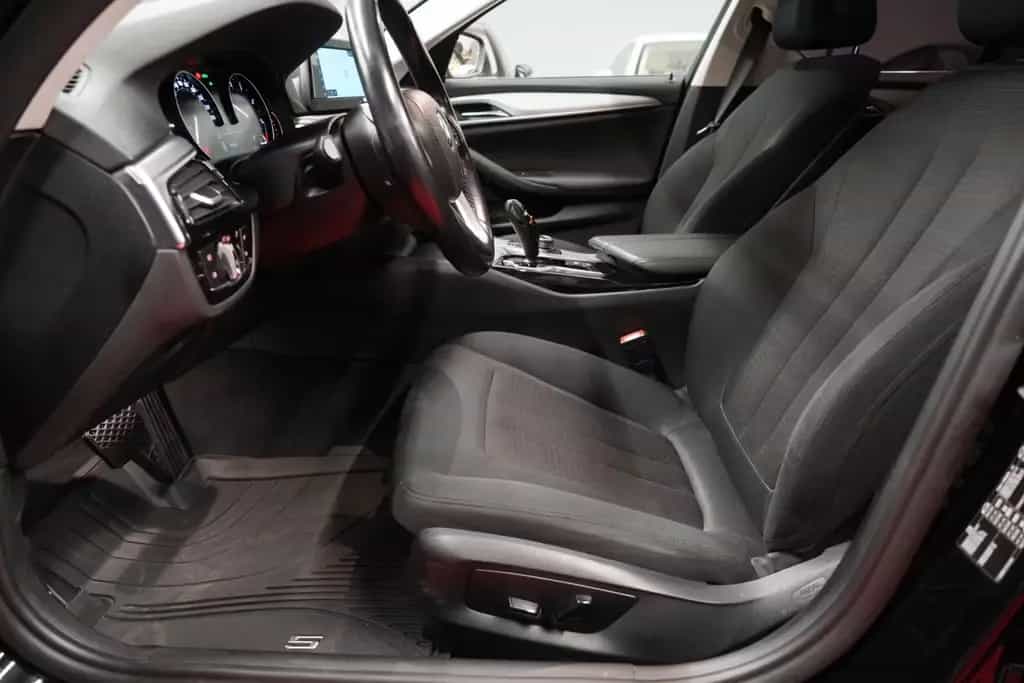 BMW 520 d G31 Touring *Unfallfrei*360°Cam*AHK 04/2018-photo-16