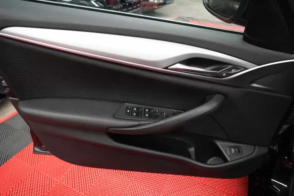 BMW 520 d G31 Touring *Unfallfrei*360°Cam*AHK 04/2018-photo-18