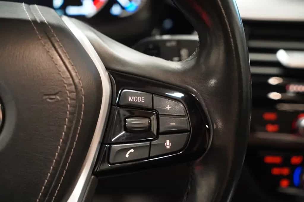 BMW 520 d G31 Touring *Unfallfrei*360°Cam*AHK 04/2018-photo-21