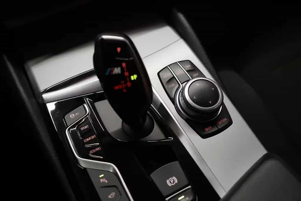 BMW 520 d G31 Touring *Unfallfrei*360°Cam*AHK 04/2018-photo-27