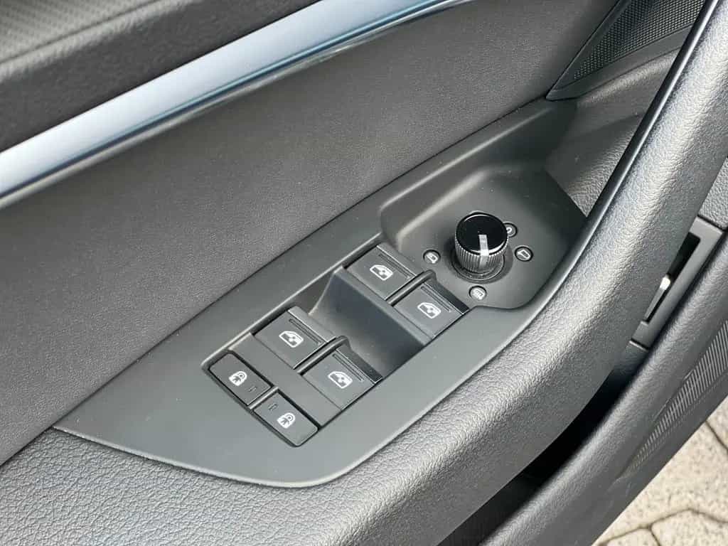 Audi A6 Avant 40 TDI design/19"/Kamera/MMI 12/2018-photo-14