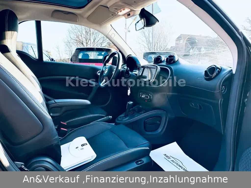 Smart ForTwo Brabus Xclusive 109Ps LEDER/JBL/NAVI/PANO 07/2017-photo-20