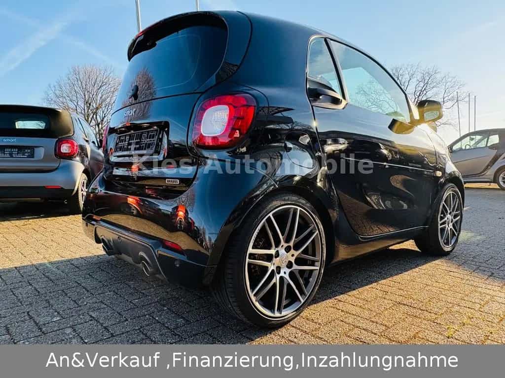 Smart ForTwo Brabus Xclusive 109Ps LEDER/JBL/NAVI/PANO 07/2017-photo-4