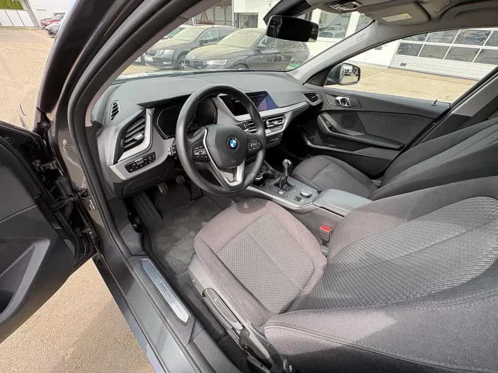 BMW 118 1 Limousine | 67.000 Km | NAVI | PDC | 12/2020-photo-12