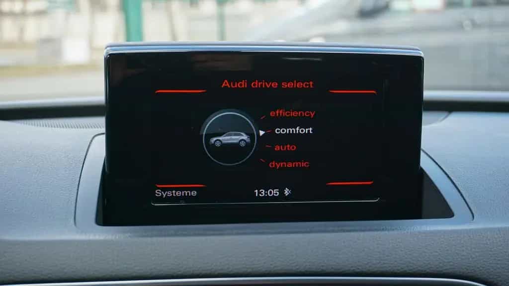 Audi Q3 2.0 TFSI Sport quattro*LED*Navig.*KeylessGO* 03/2017-photo-22