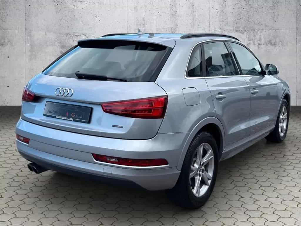 Audi Q3 2.0 TFSI Sport quattro*LED*Navig.*KeylessGO* 03/2017-photo-4