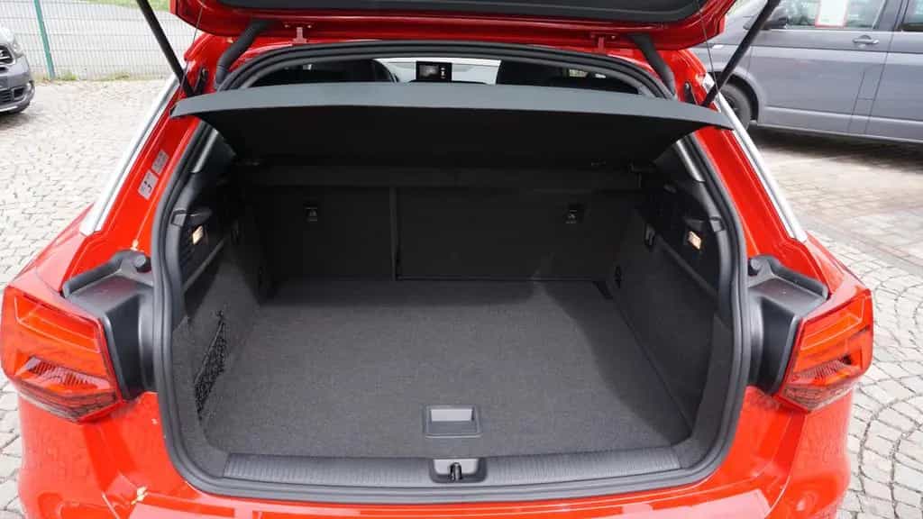 Audi Q2 1.4TFSI Sport*LED Scheinwerf.*AHK*Kamera*ACC* 08/2017-photo-12