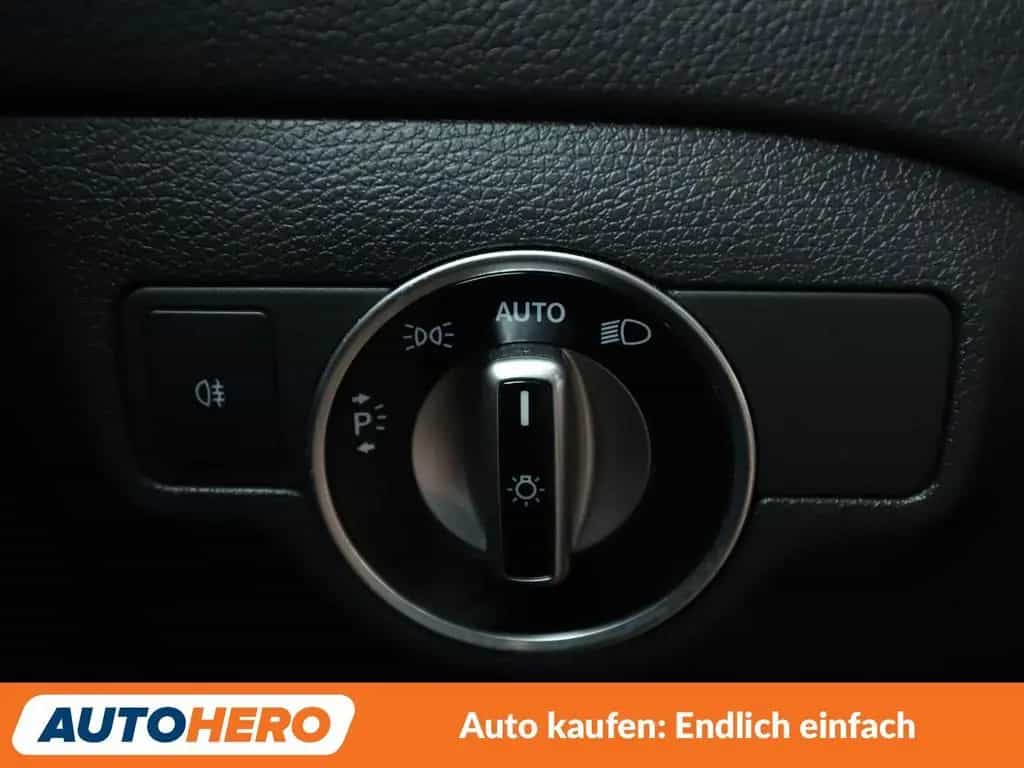 Mercedes-Benz CLA 45 AMG CLA-Klasse CLA 45 AMG 4Matic Aut.*NAV*LED*TEMPO* 05/2018-photo-24