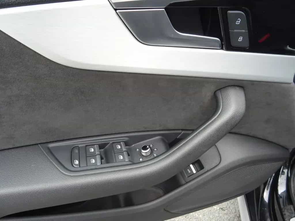 Audi S4 Avant 3.0 TDI quattro B9 08/2020-photo-14