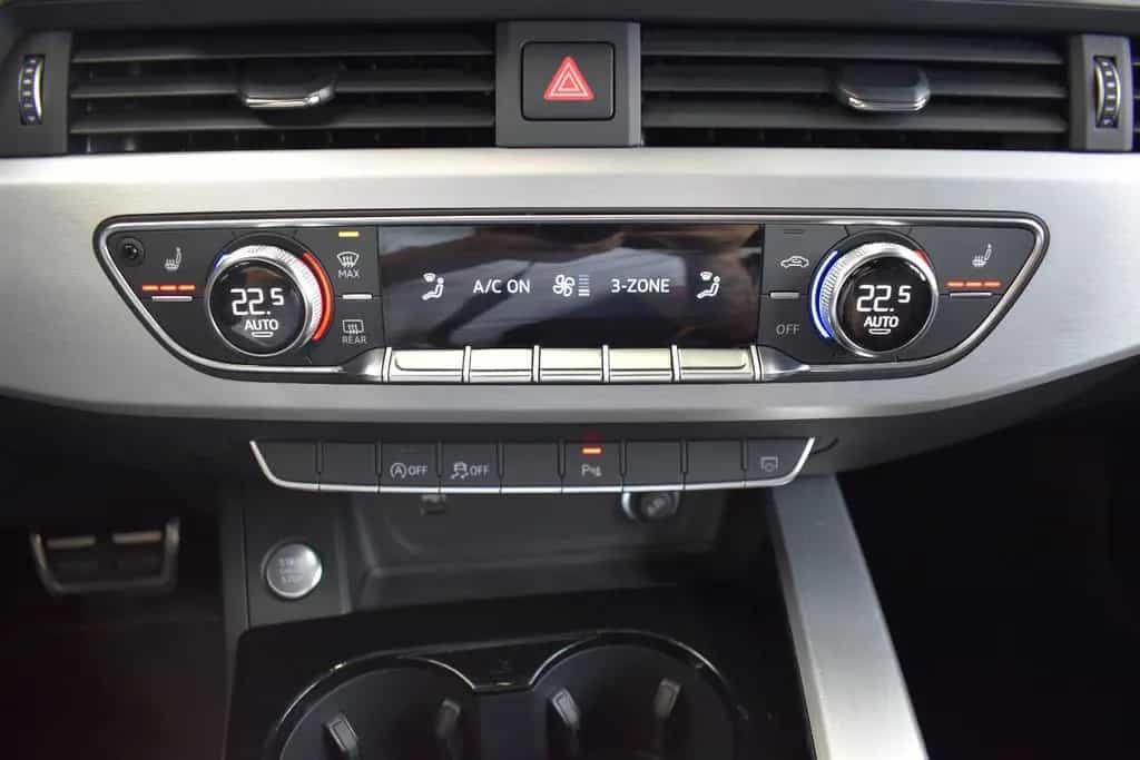 Audi A4 Avant 35TDI Advanced S-line LED~VirtualCo~AHK 03/2022-photo-12