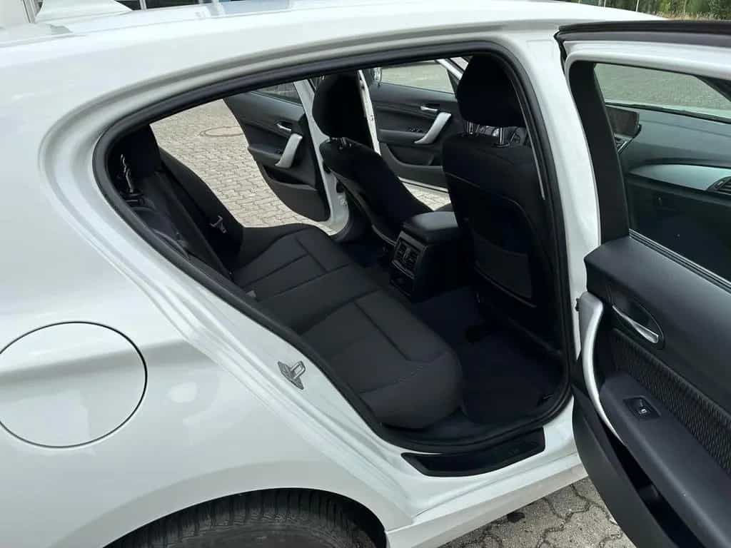 BMW 116 i Advantage Lim. 5-trg. 85000 km 02/2016-photo-11