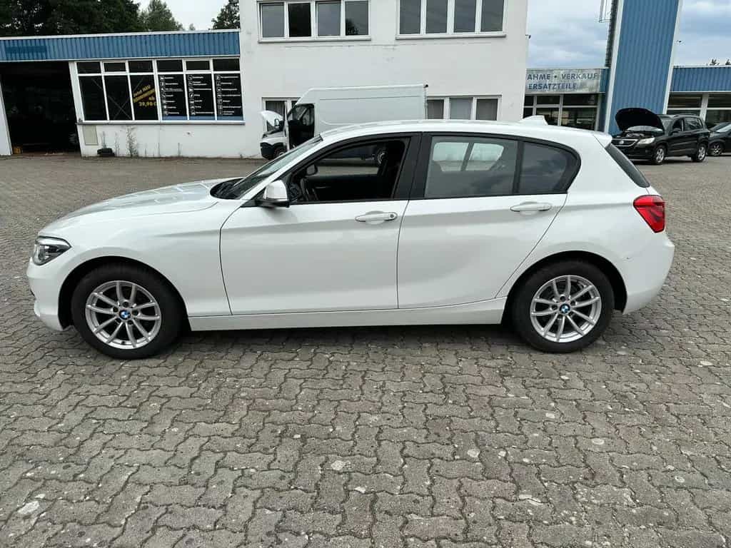 BMW 116 i Advantage Lim. 5-trg. 85000 km 02/2016-photo-4